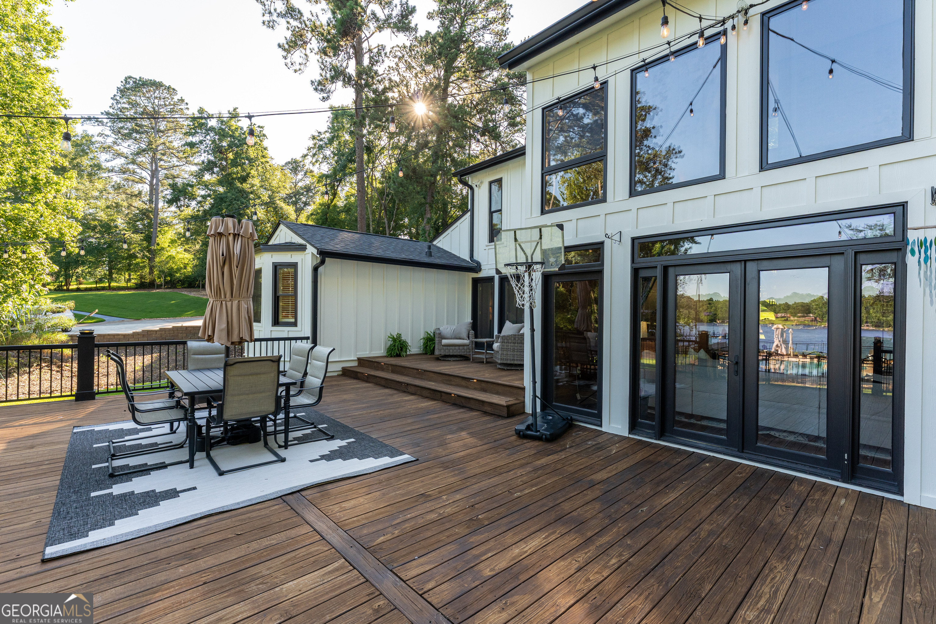 183 Lakecrest Drive