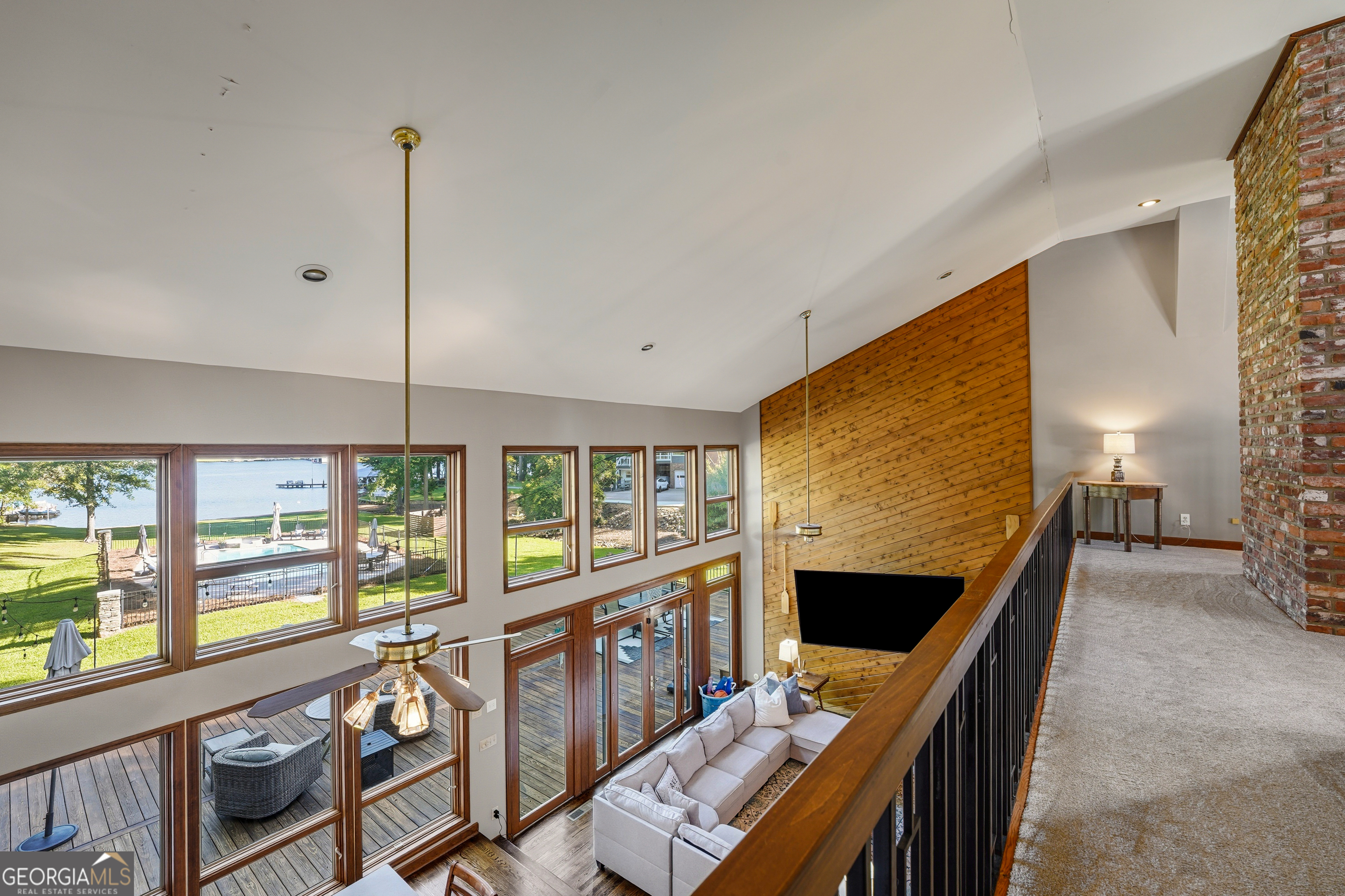 183 Lakecrest Drive