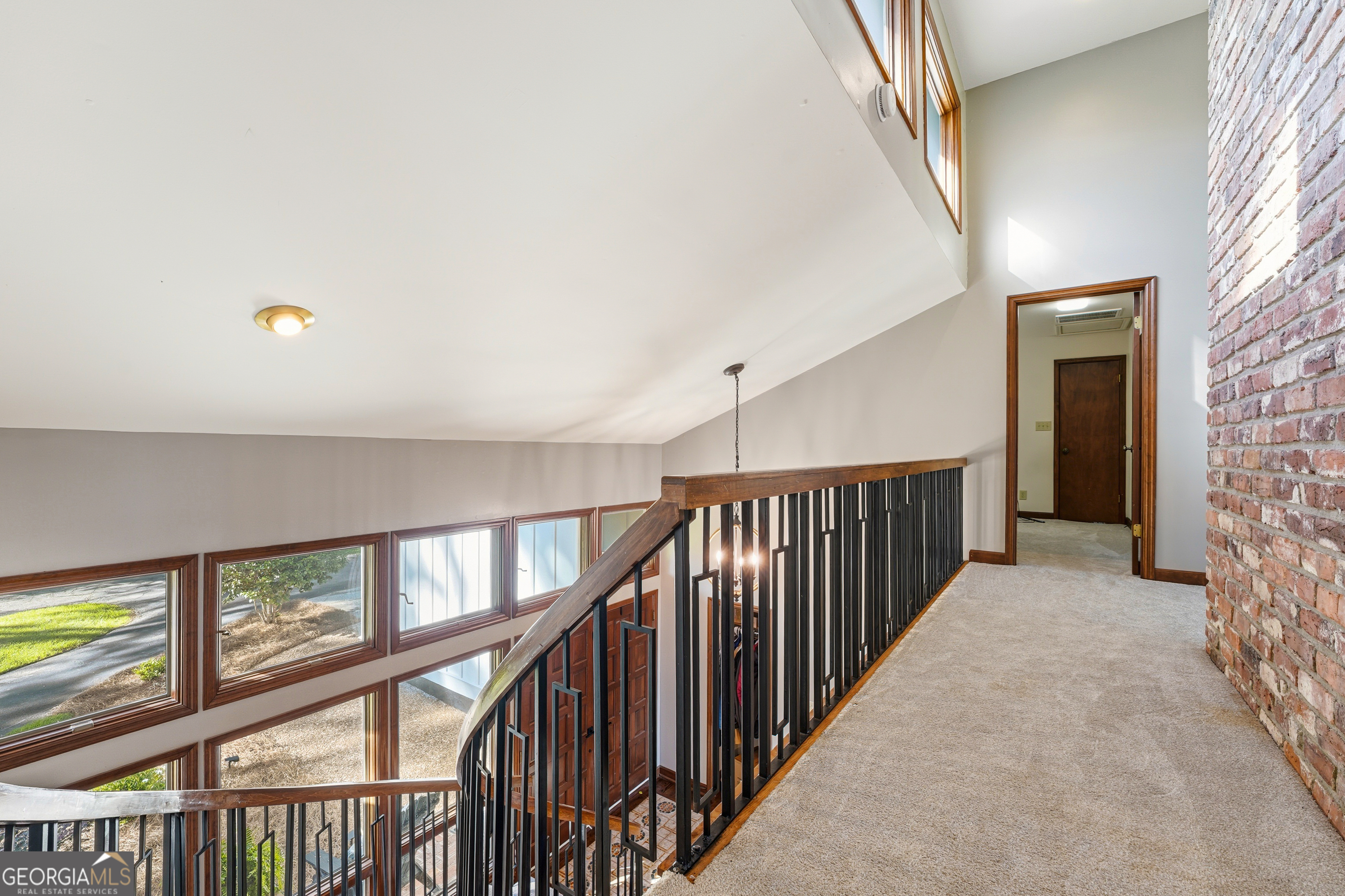 183 Lakecrest Drive