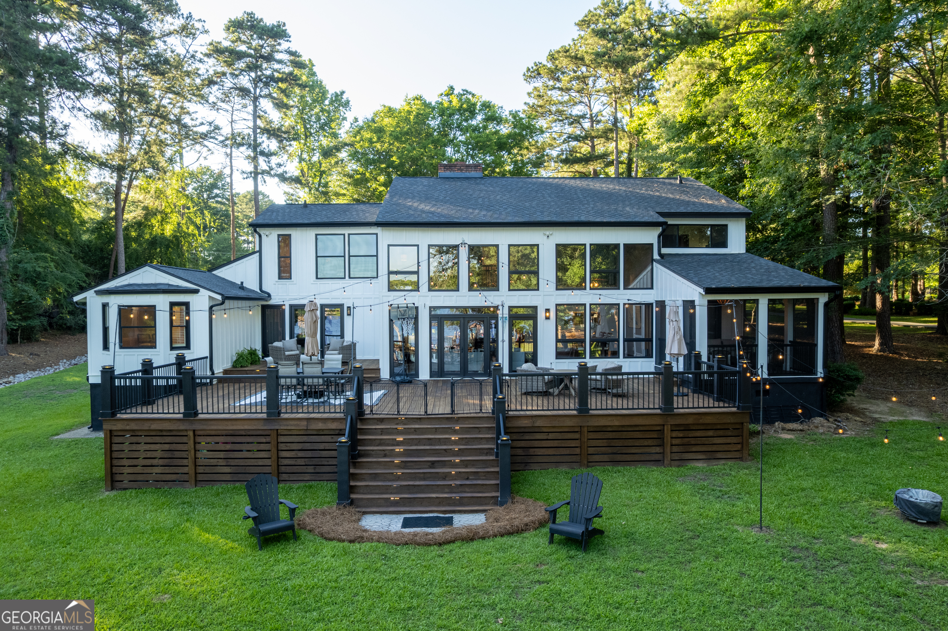 183 Lakecrest Drive