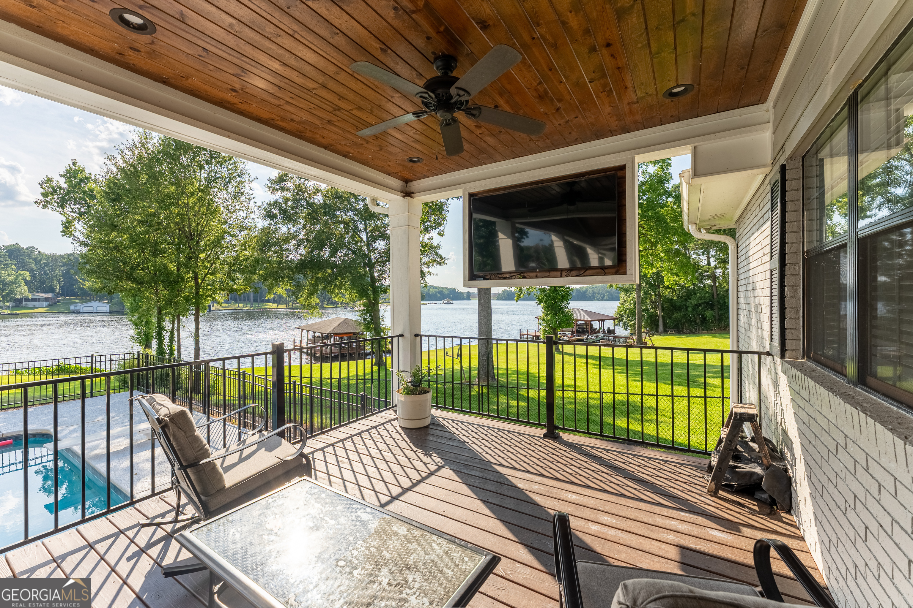 139 Admiralty Way