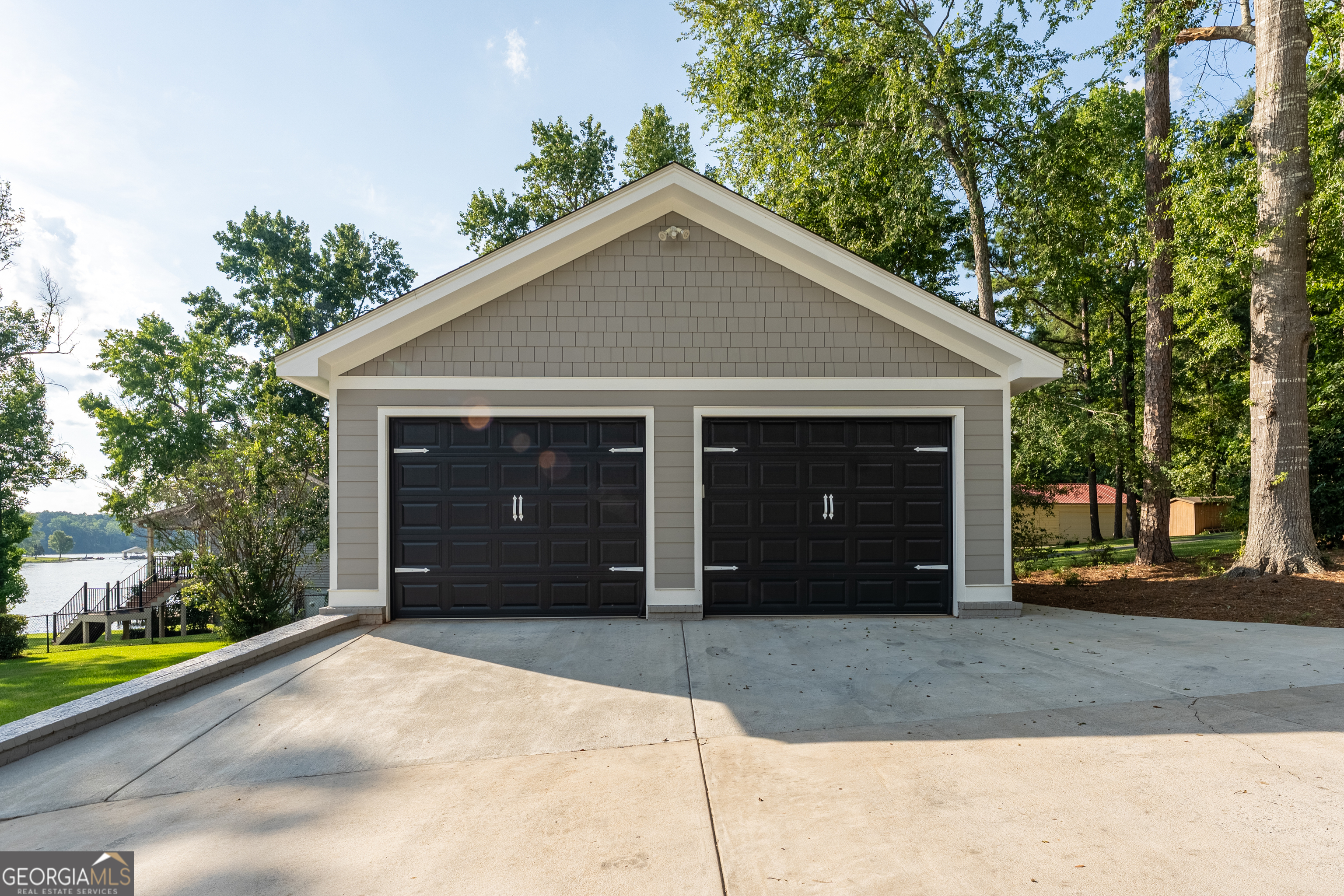 139 Admiralty Way