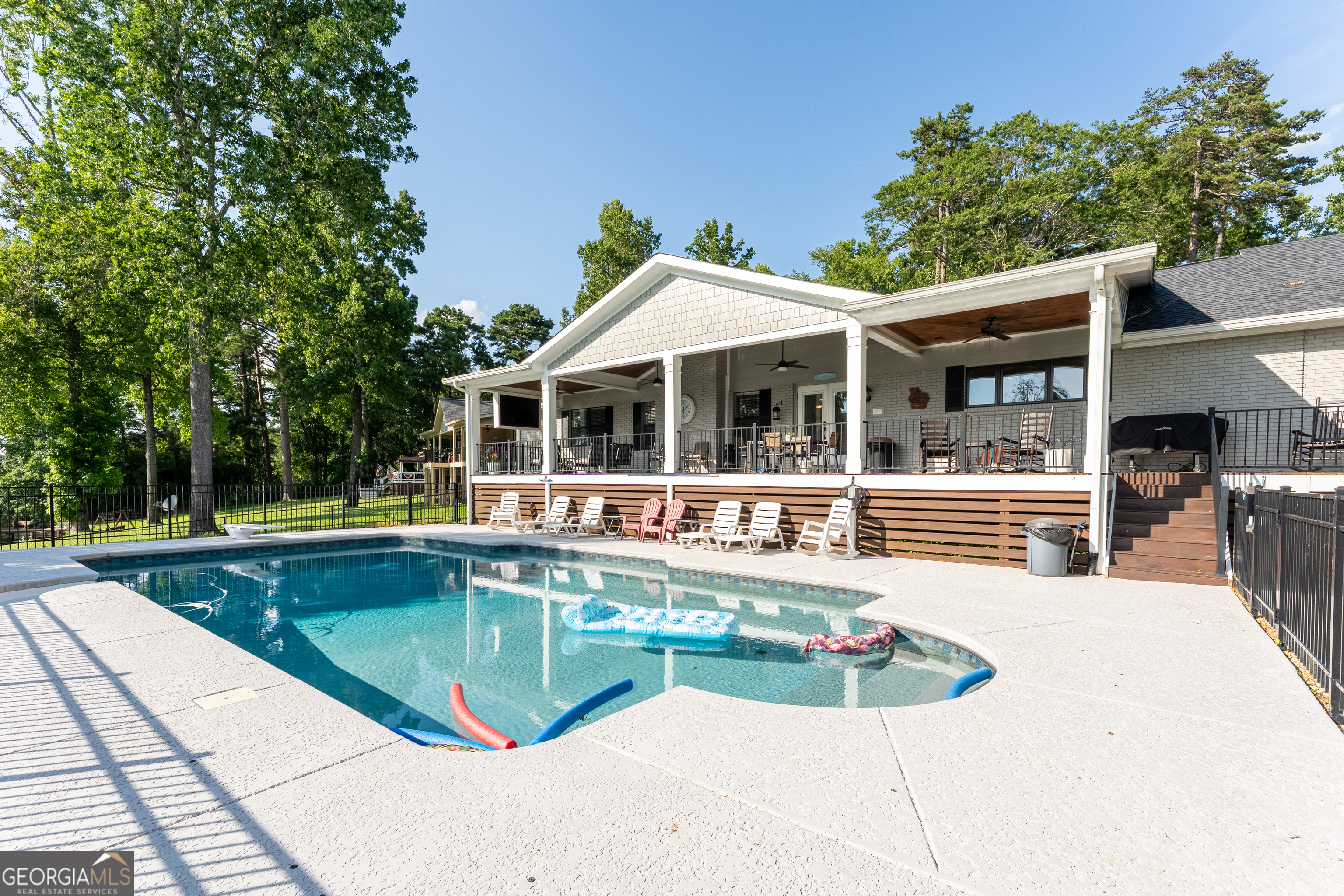 139 Admiralty Way