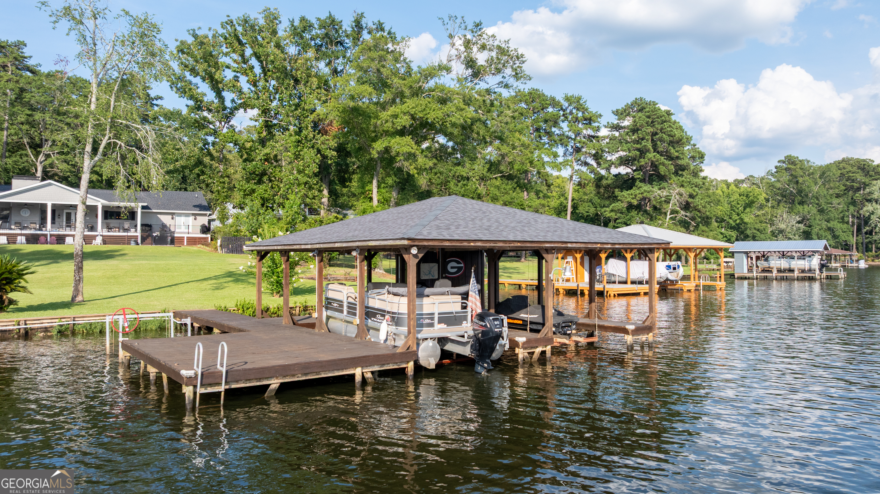 139 Admiralty Way