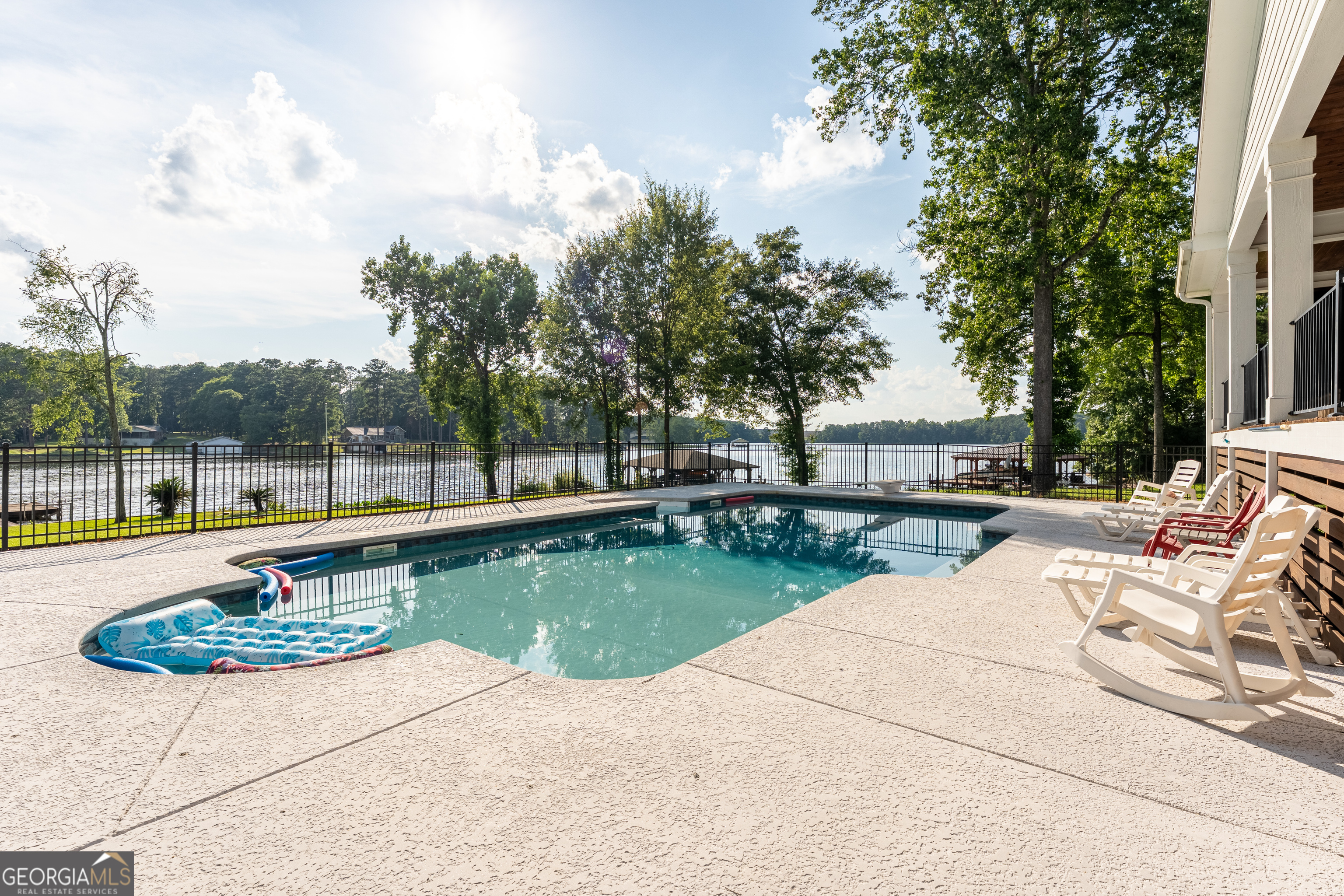 139 Admiralty Way