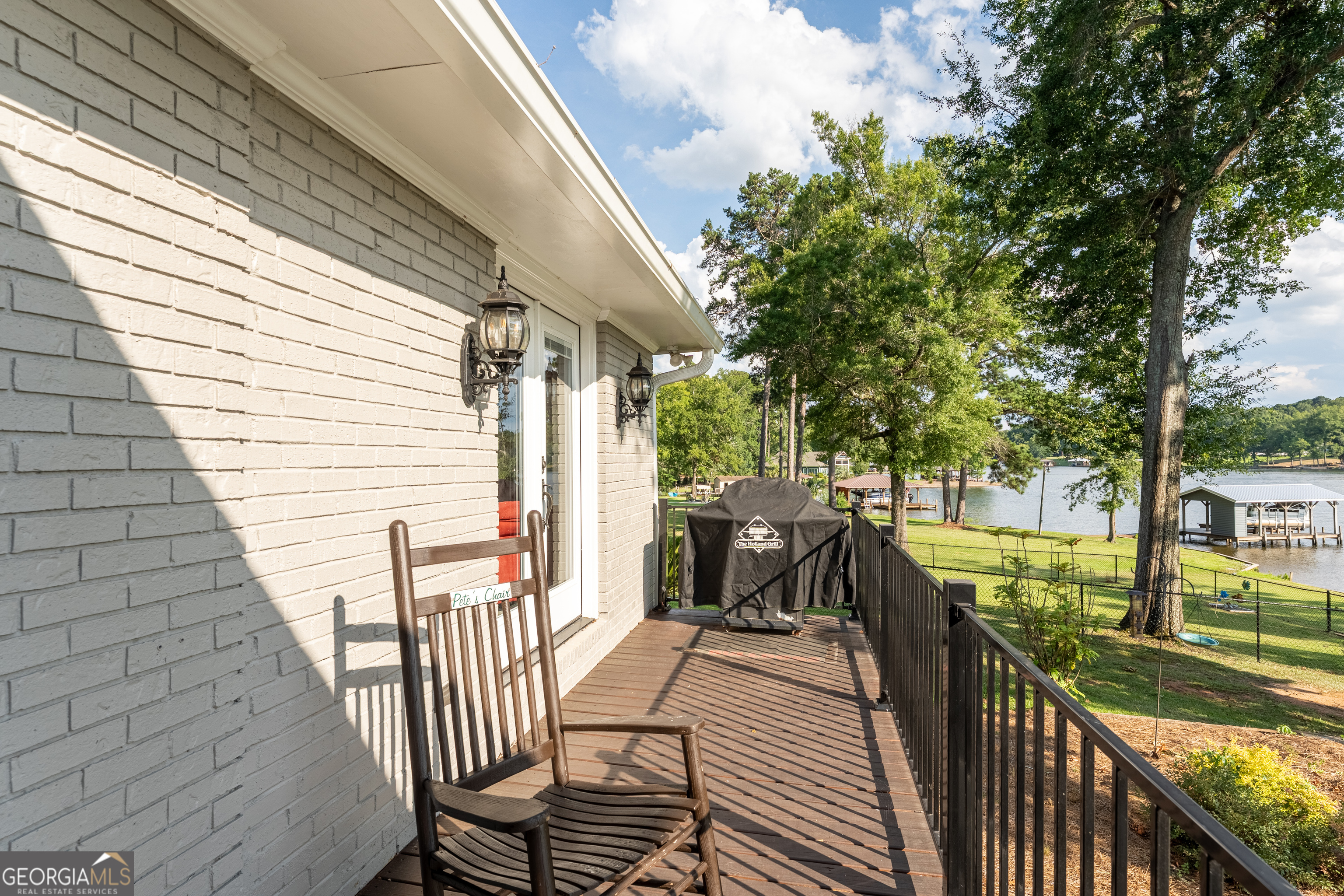 139 Admiralty Way