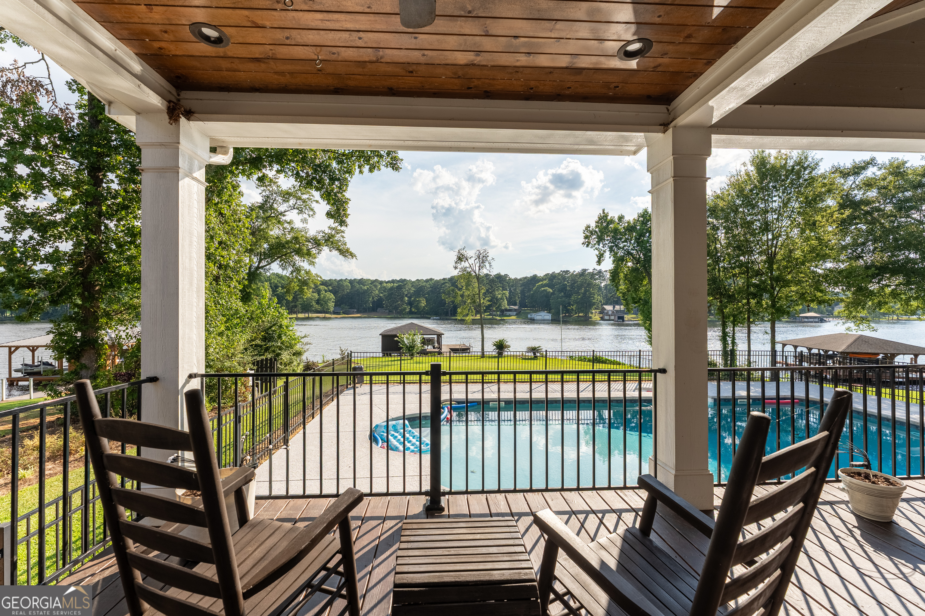 139 Admiralty Way