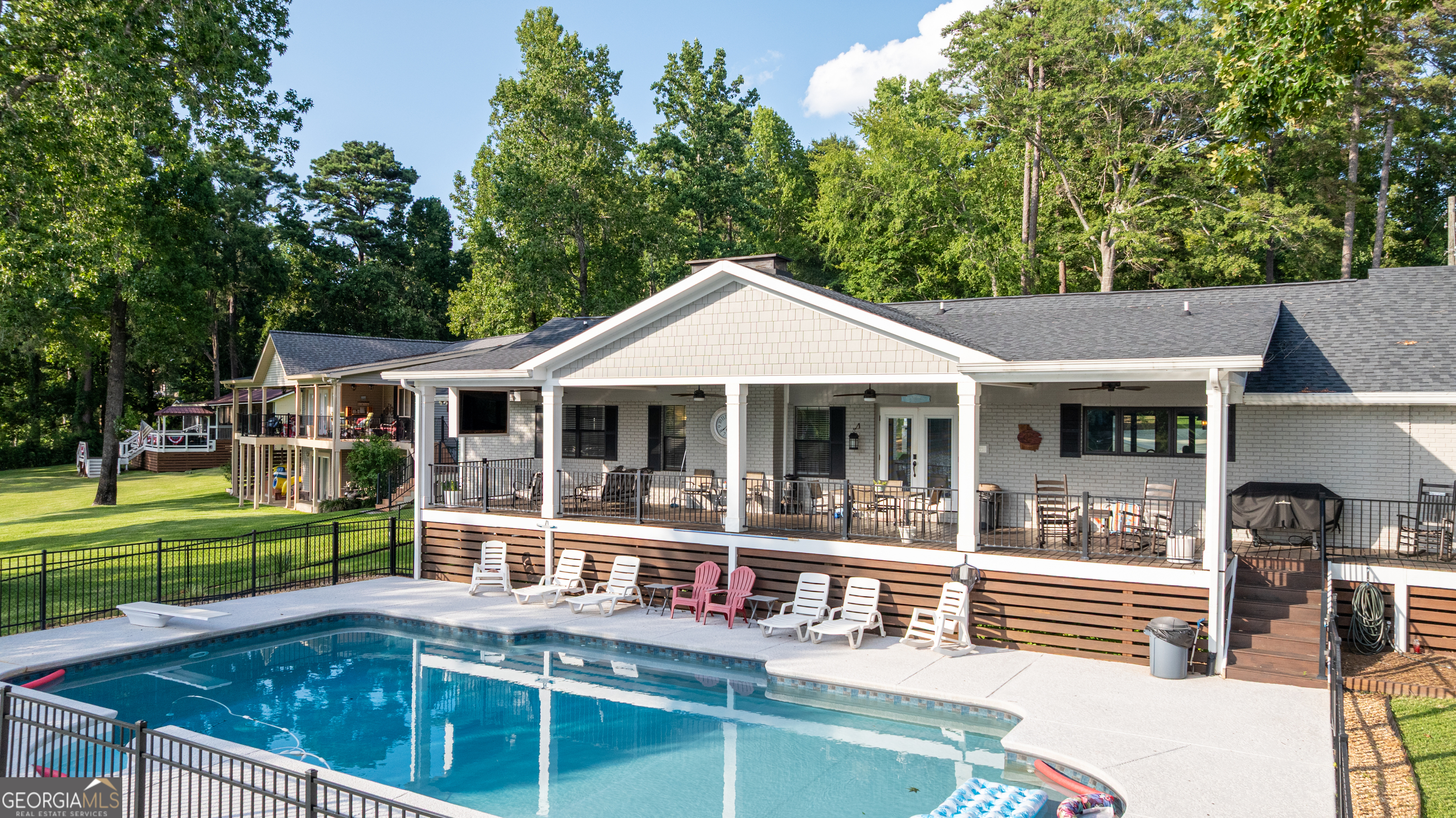 139 Admiralty Way