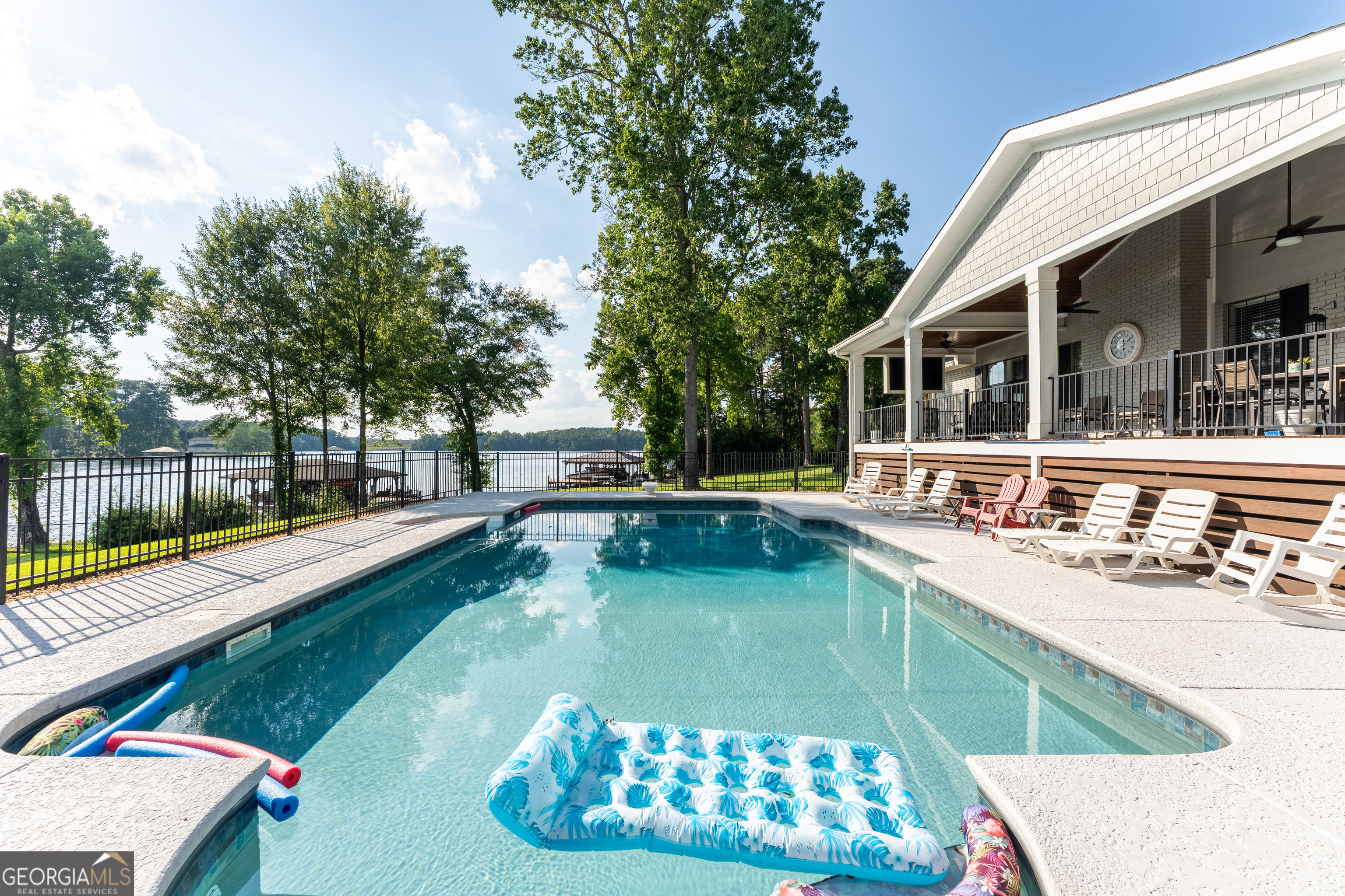 139 Admiralty Way