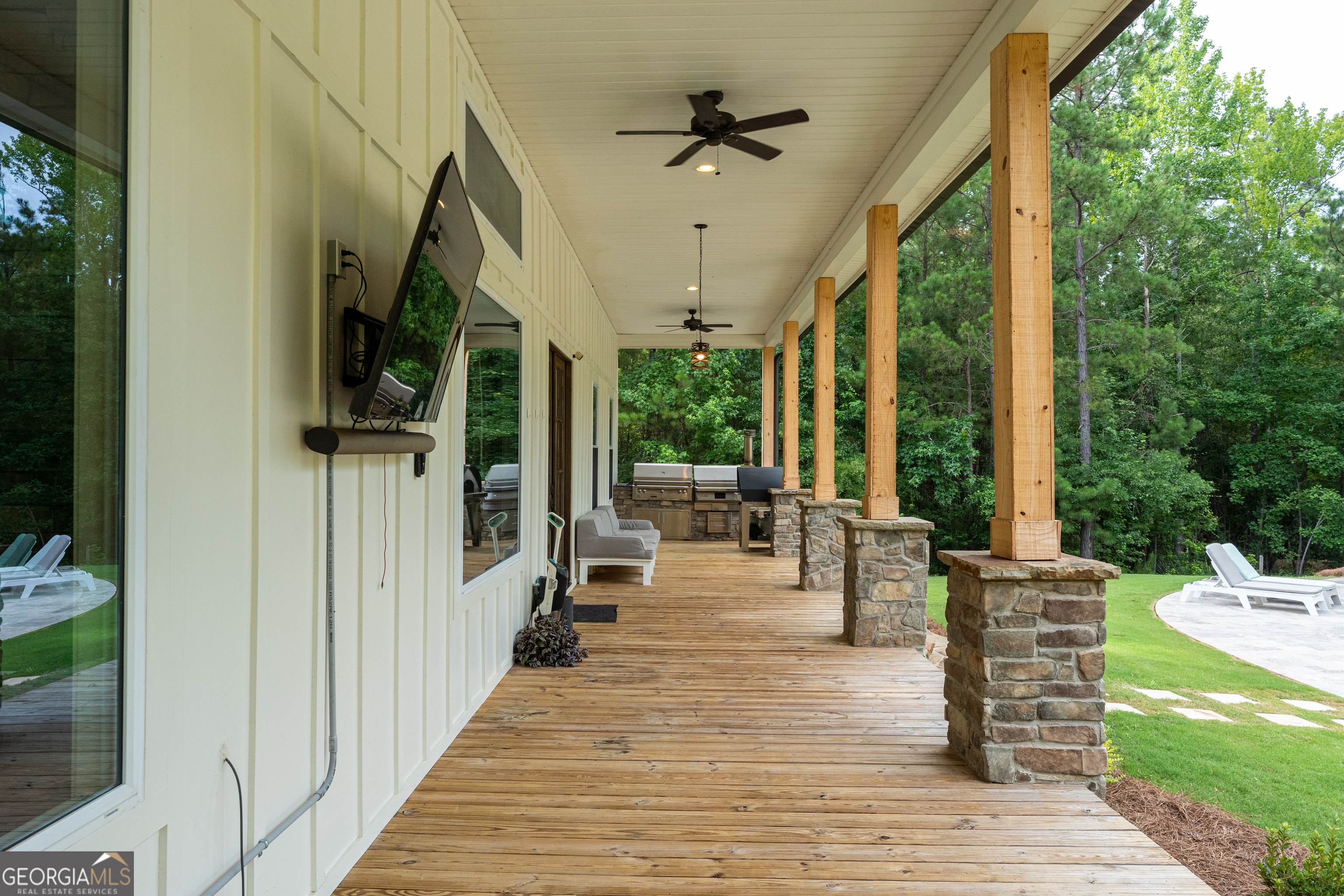 325 Scuffleboro Road