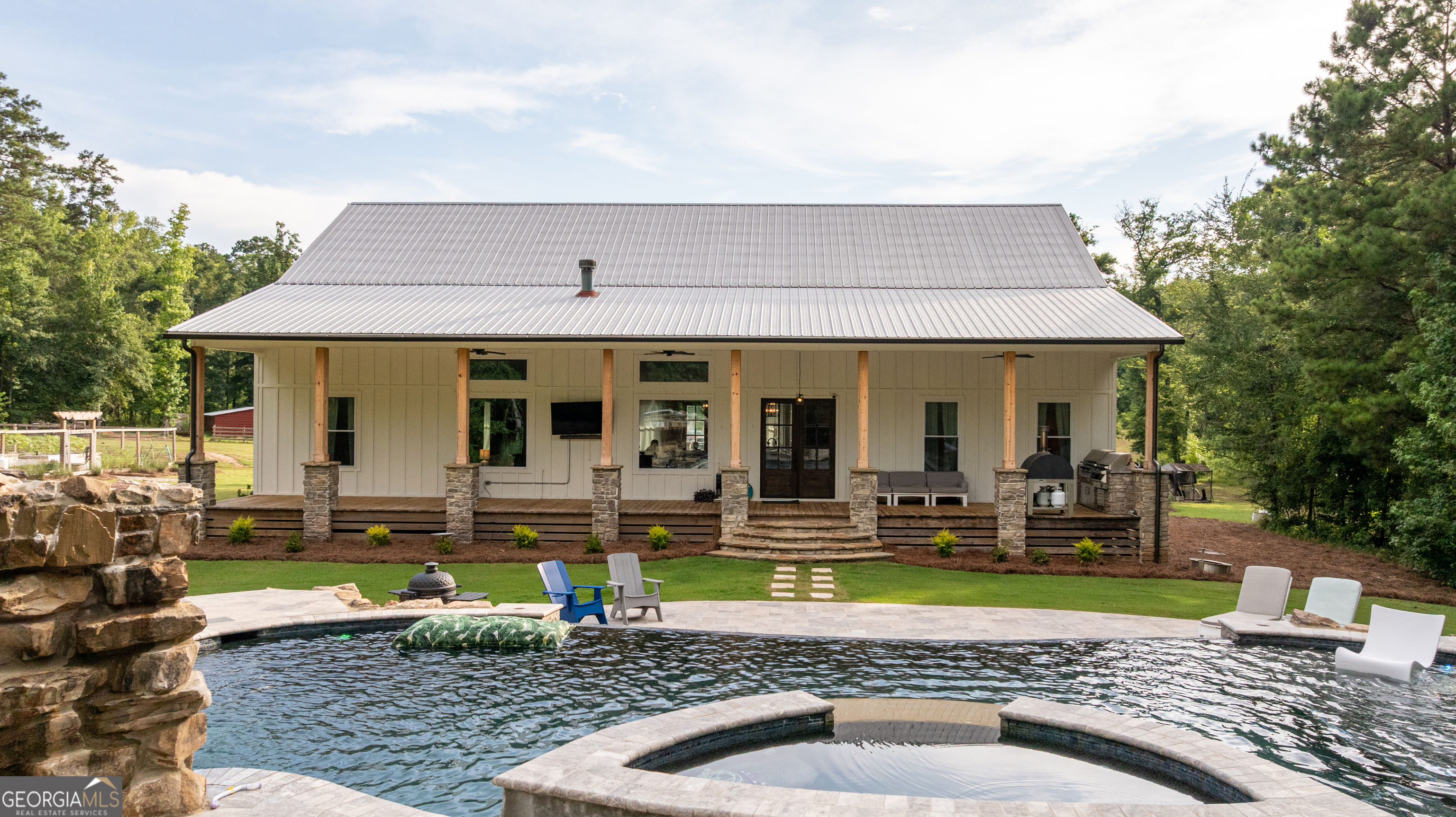 325 Scuffleboro Road