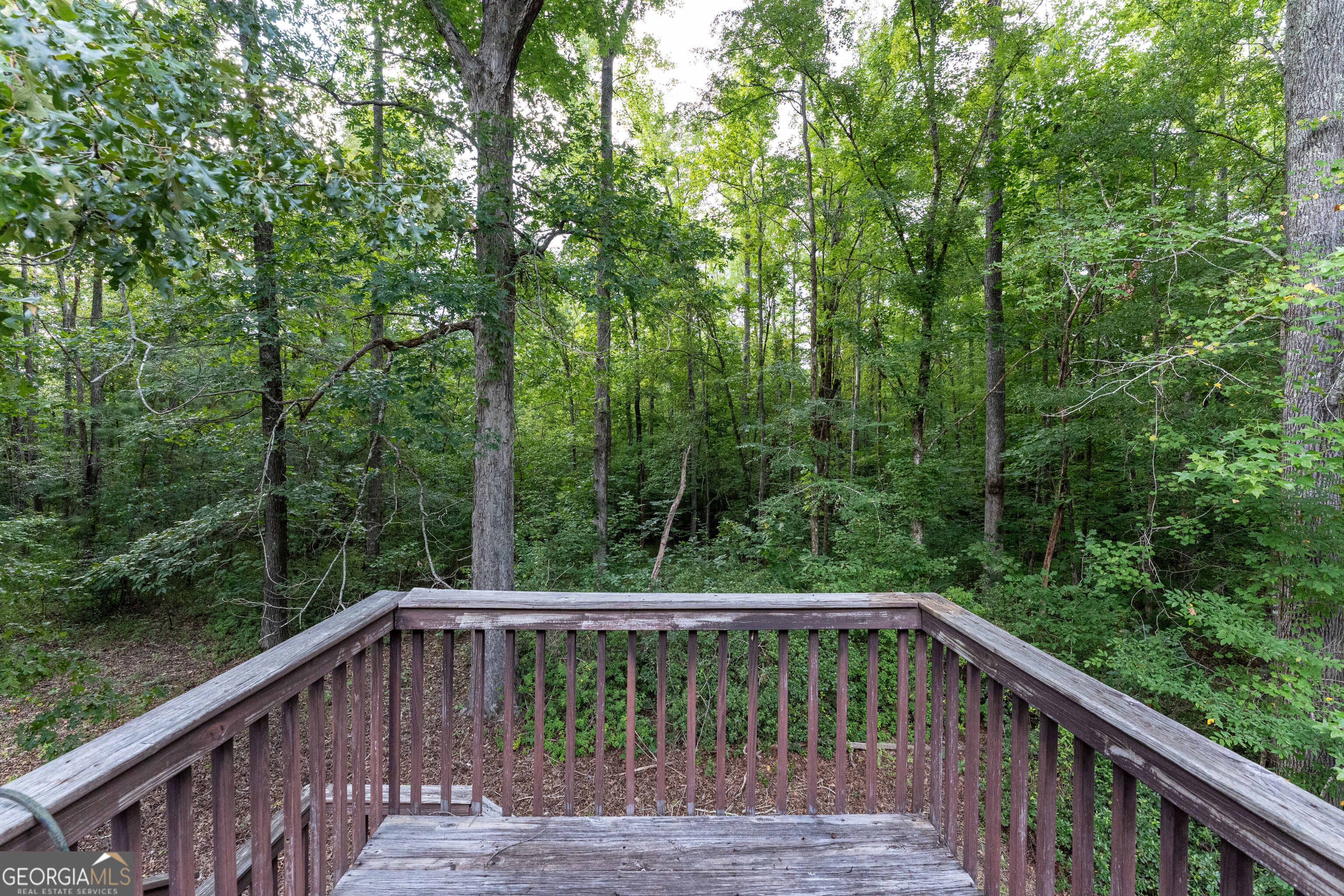 421 Creekside Drive
