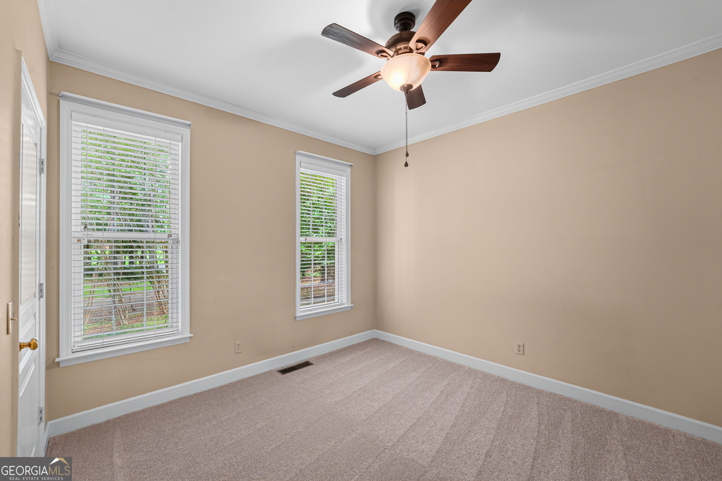 421 Creekside Drive