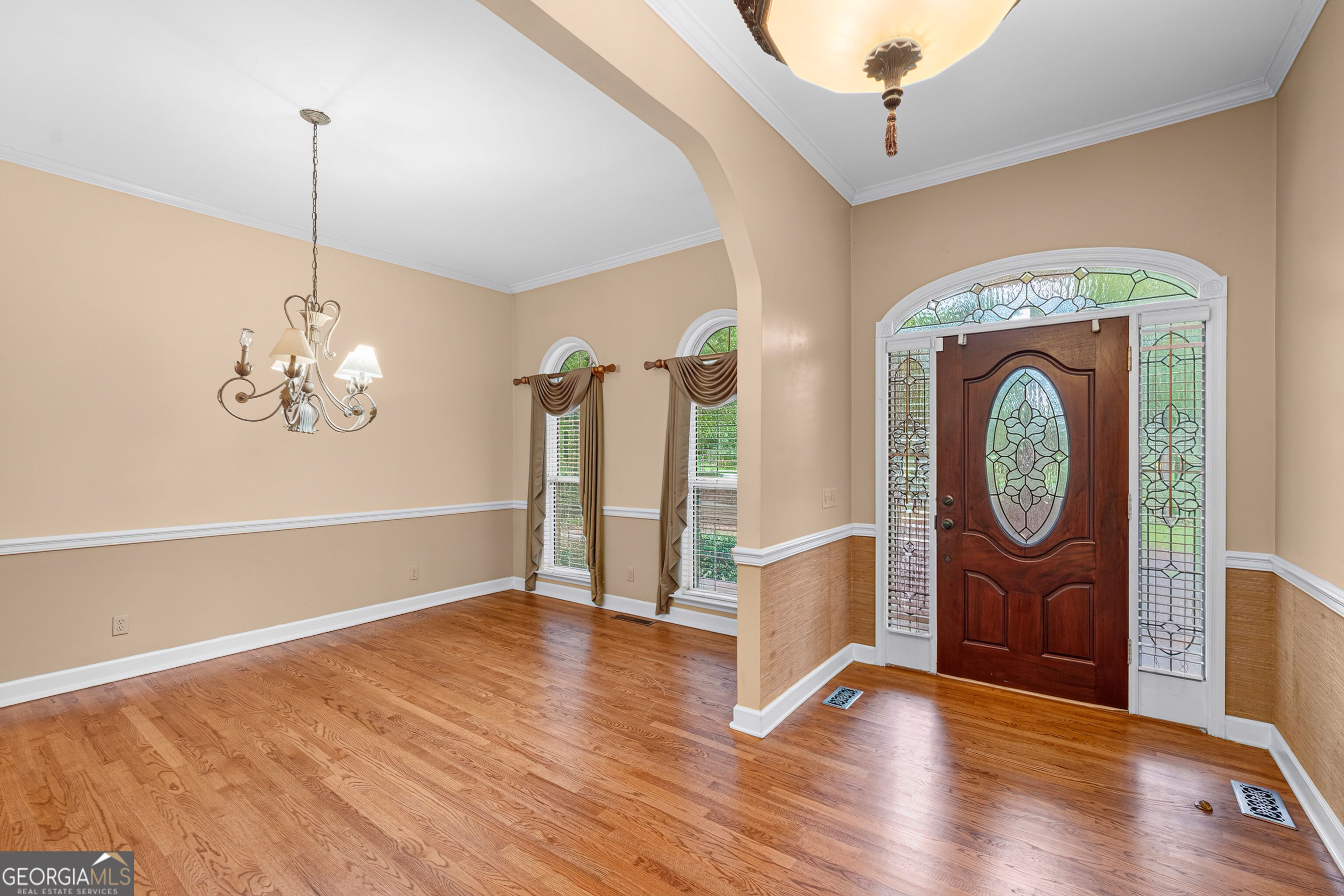 421 Creekside Drive