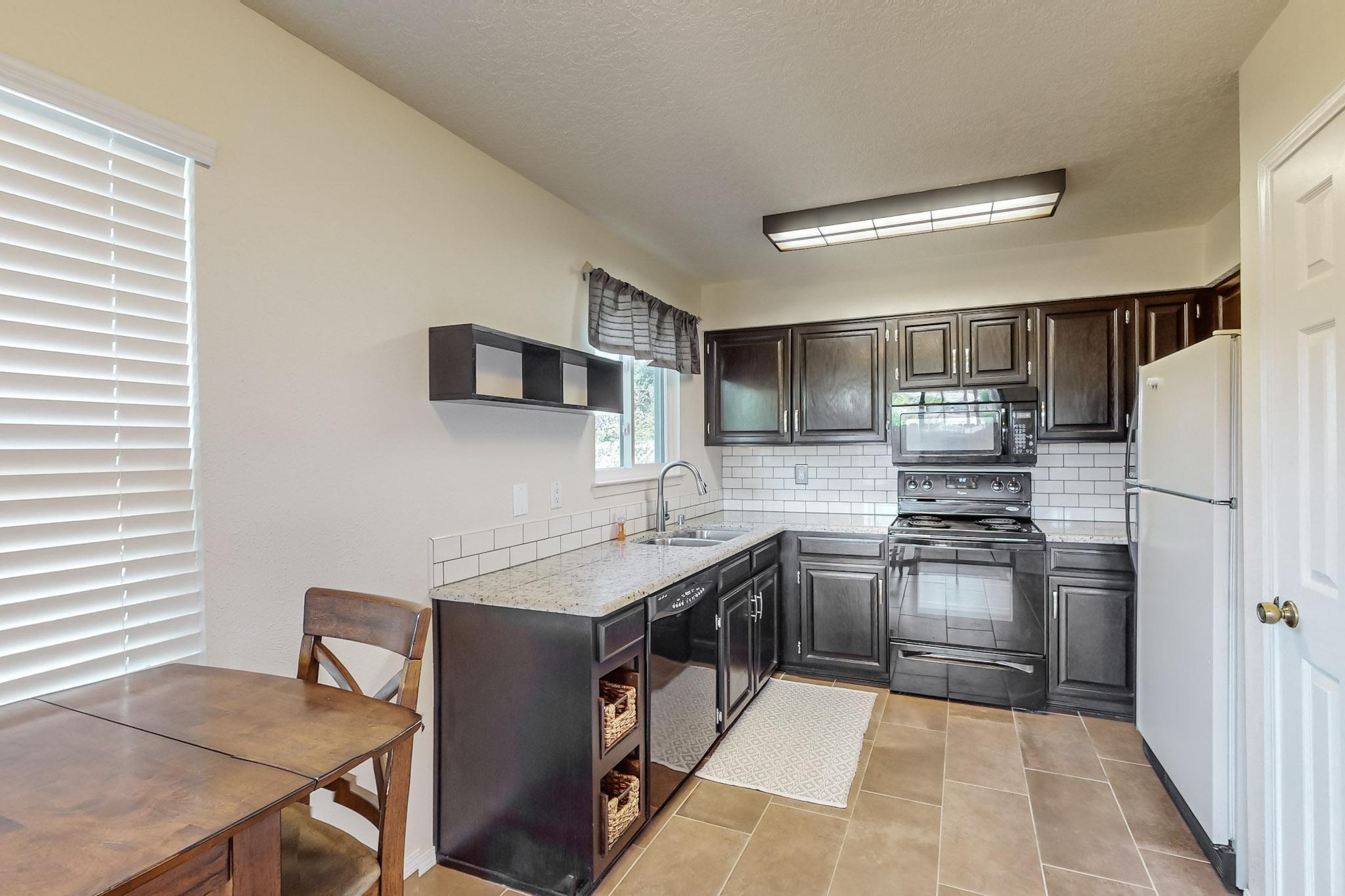 9508 Sierra Vista Court NE