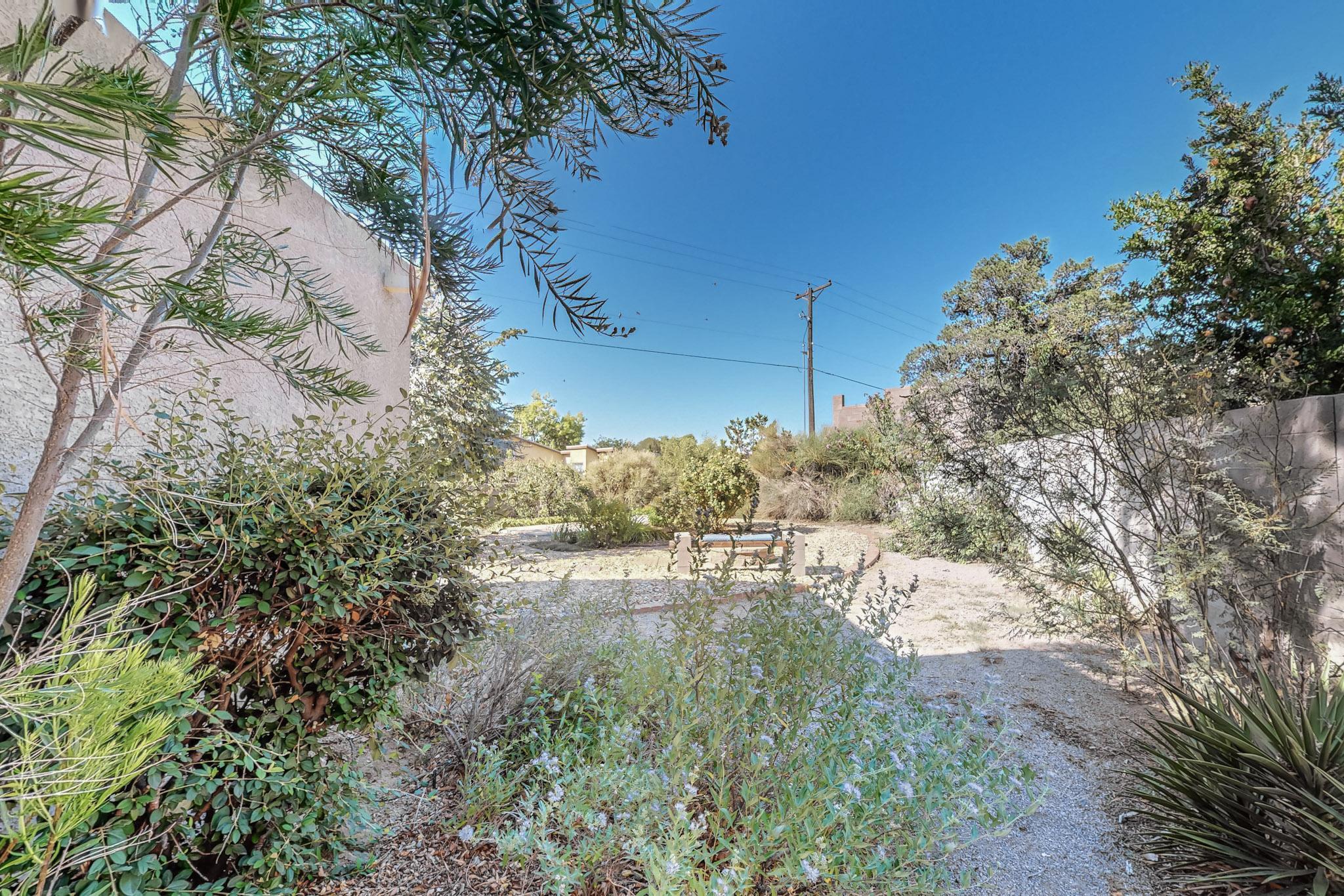 9508 Sierra Vista Court NE