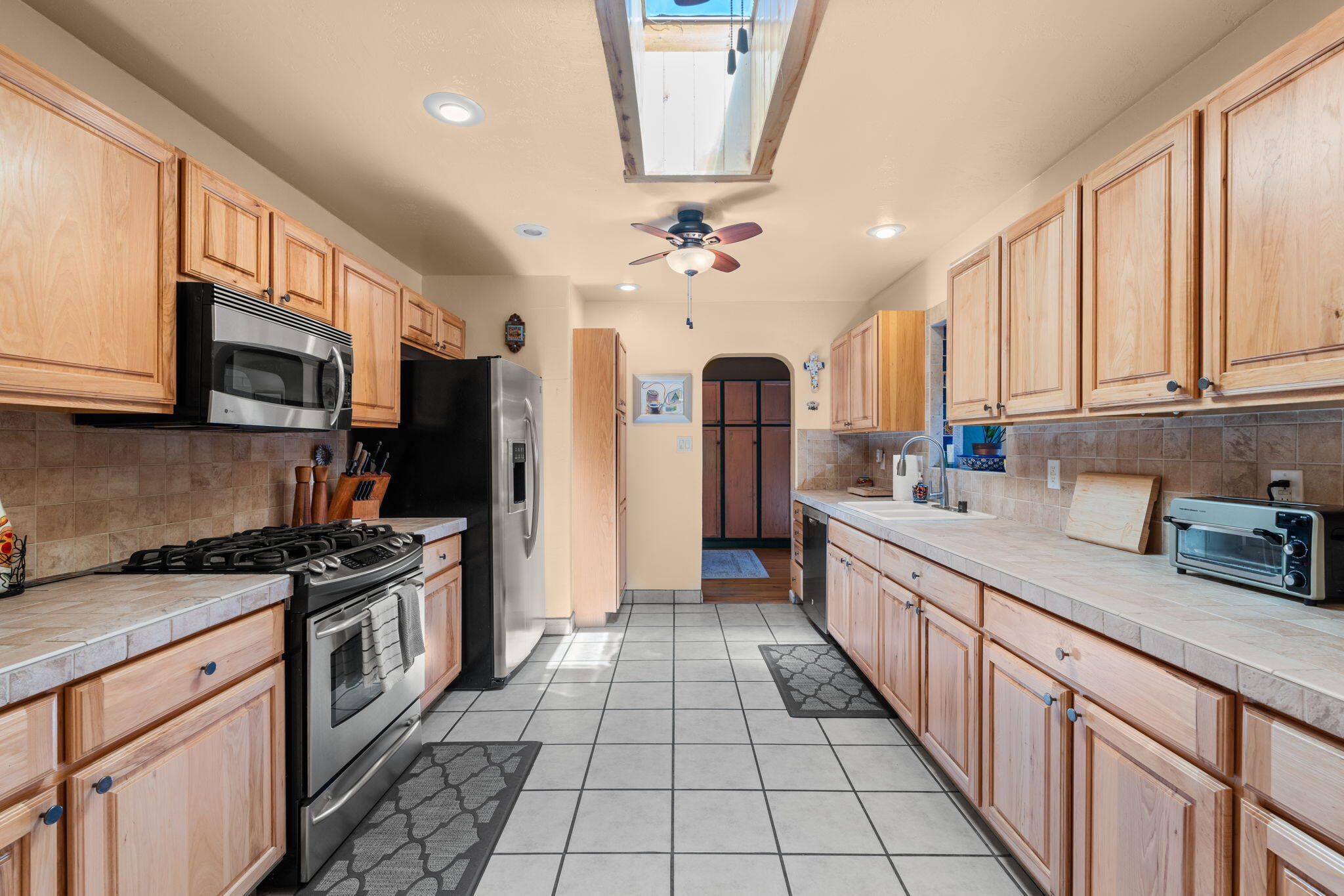 704 TYLER Road NW