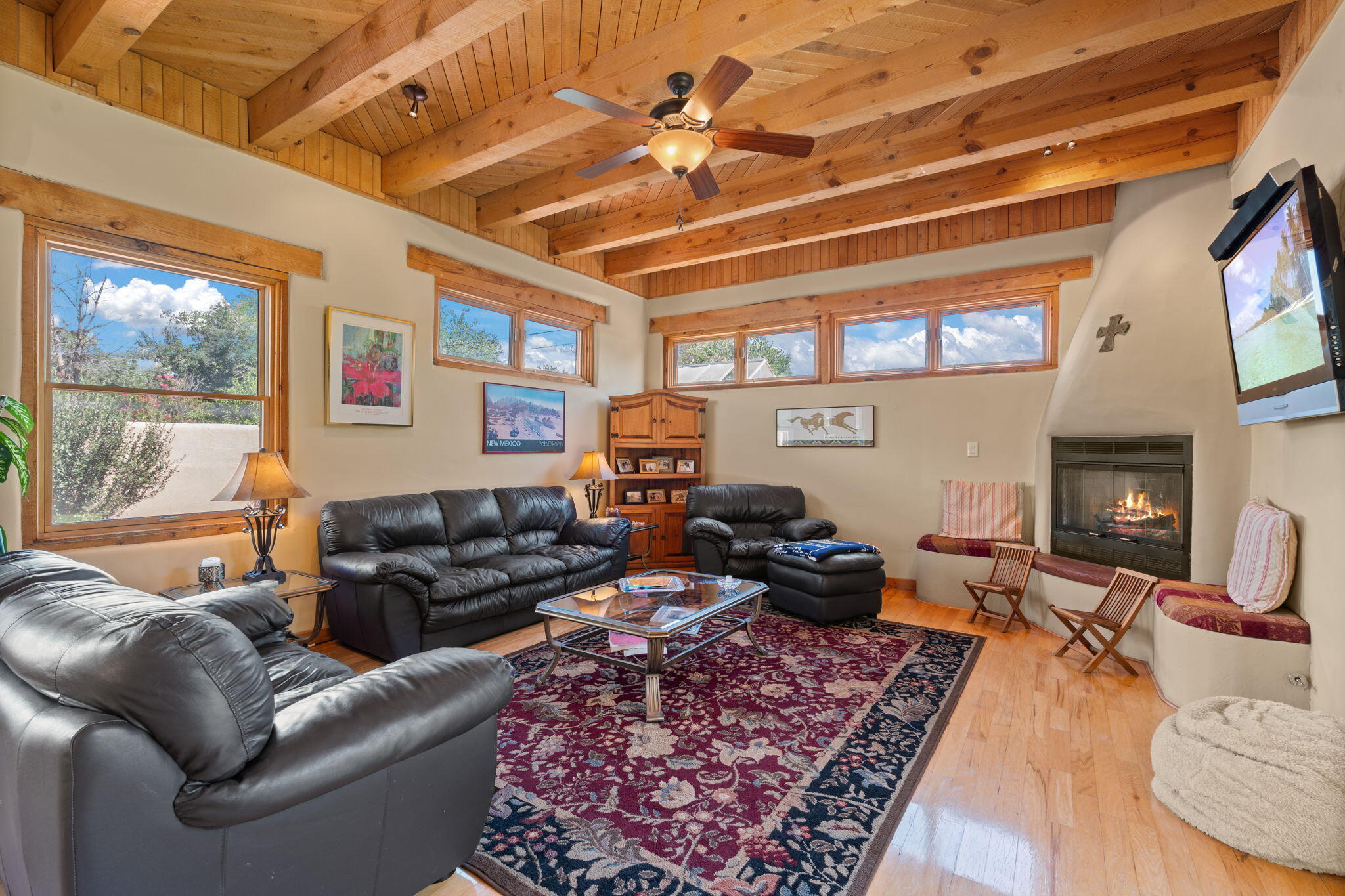 704 TYLER Road NW