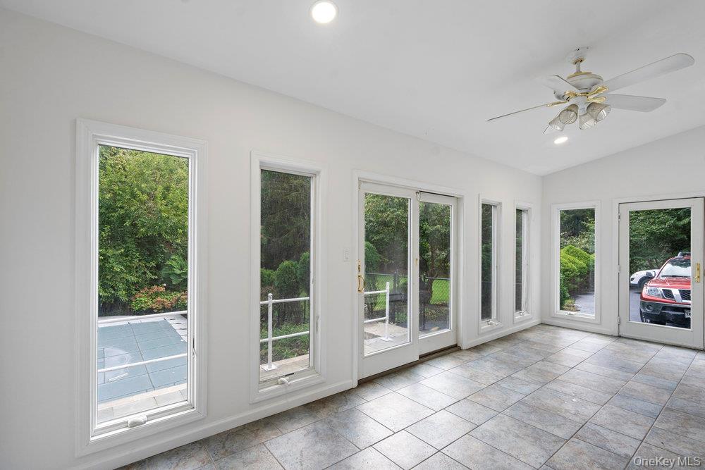 83 Shore Road