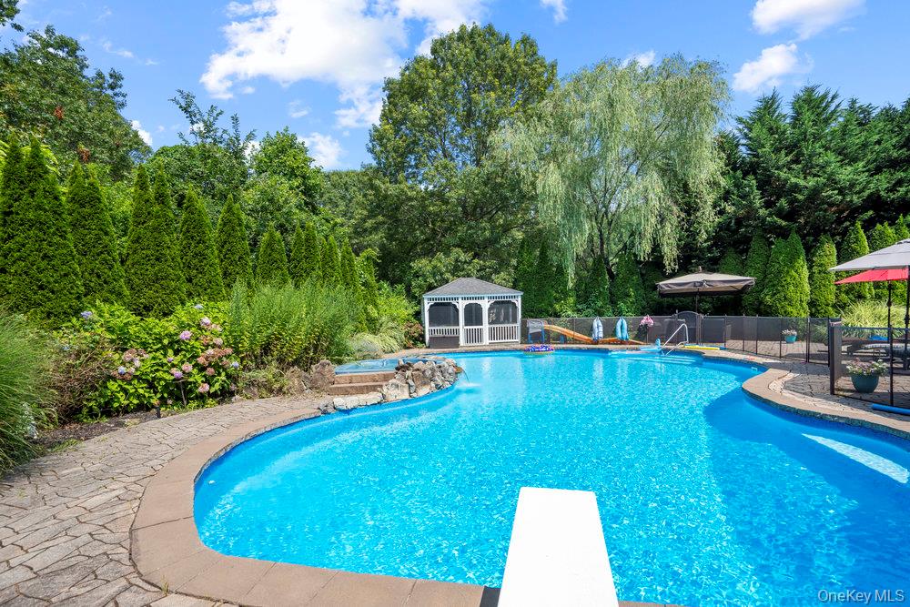15 Victoria Court