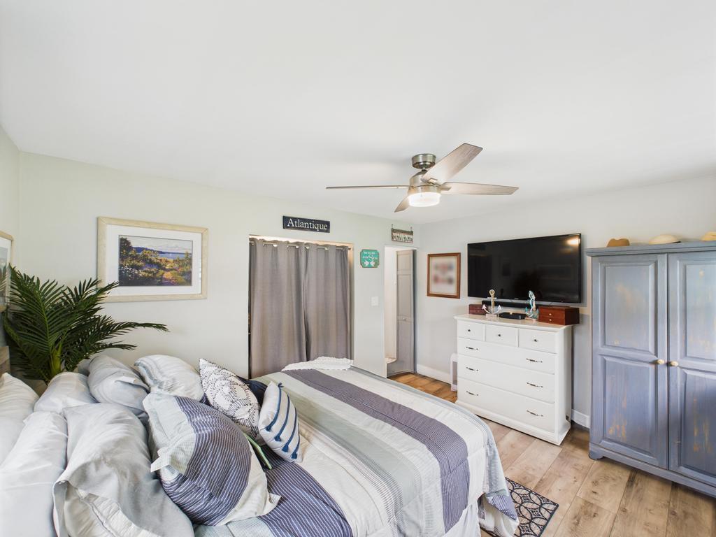 127 Connetquot Road