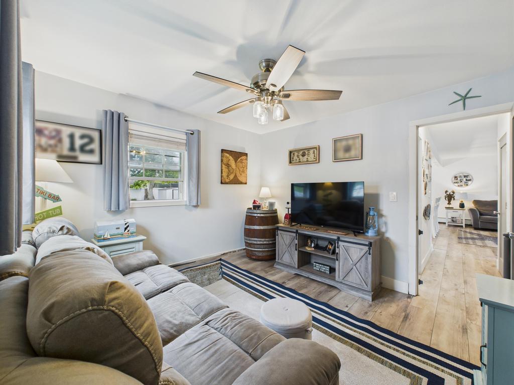 127 Connetquot Road