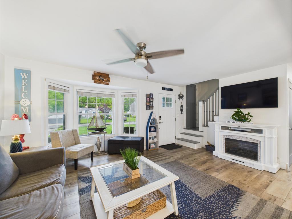 127 Connetquot Road