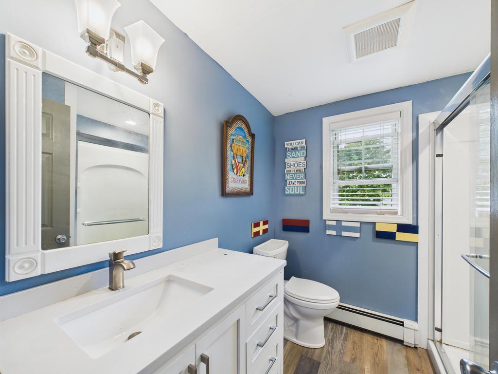 127 Connetquot Road