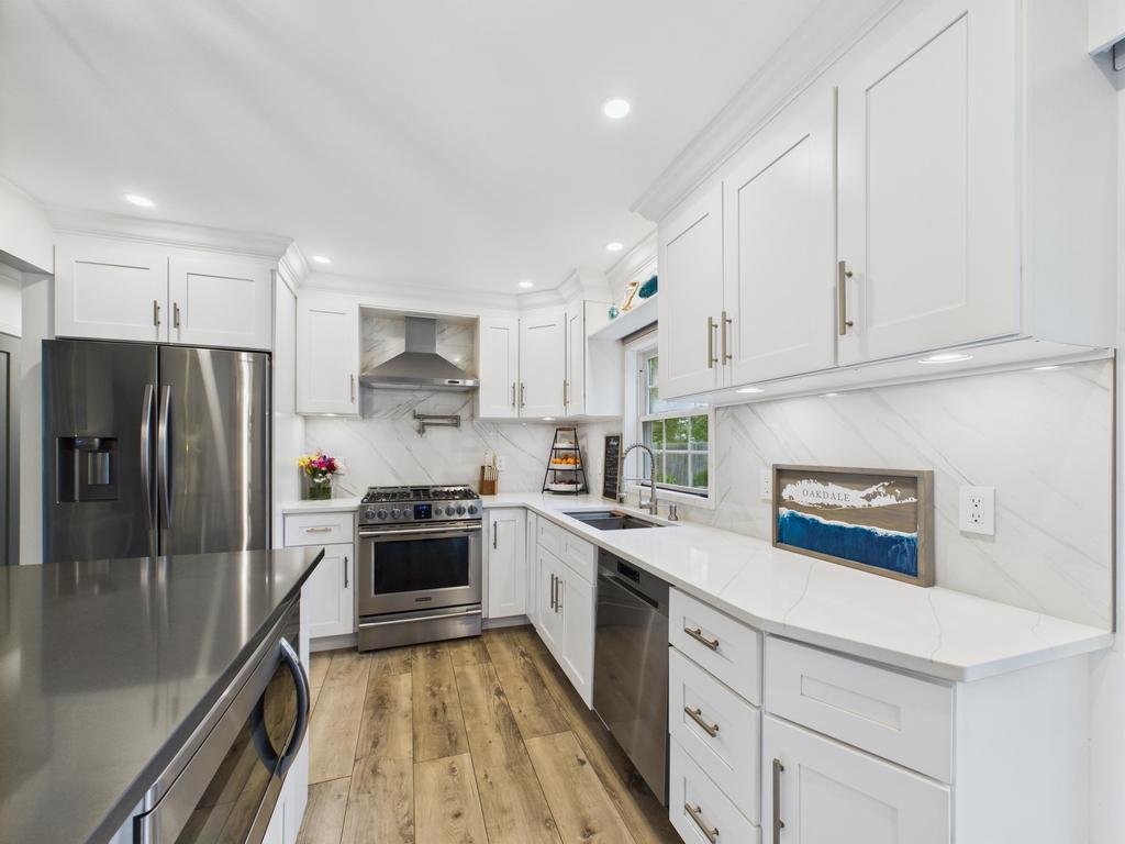 127 Connetquot Road