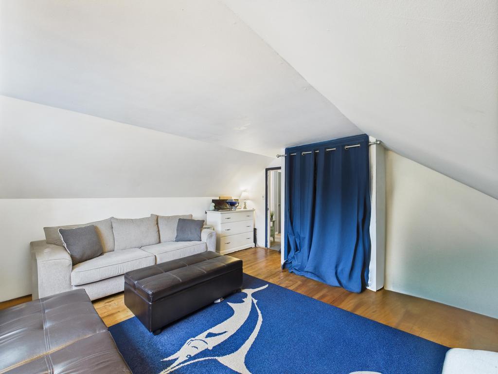 127 Connetquot Road