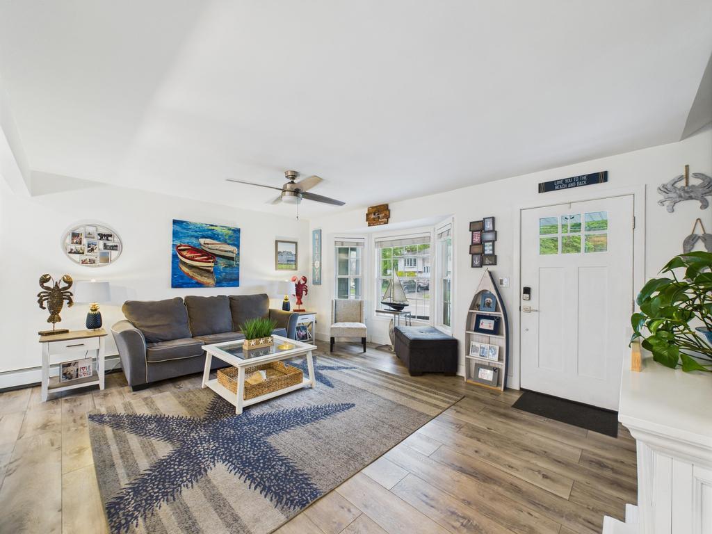127 Connetquot Road