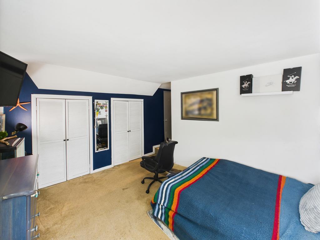 127 Connetquot Road