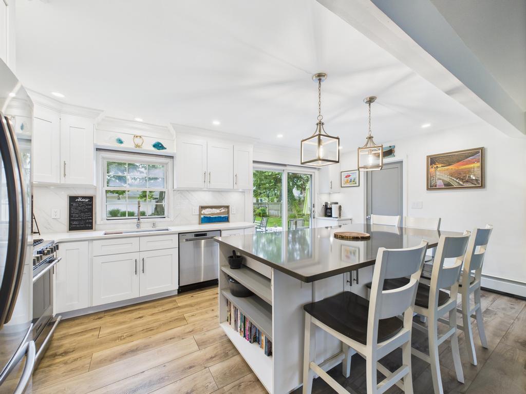 127 Connetquot Road