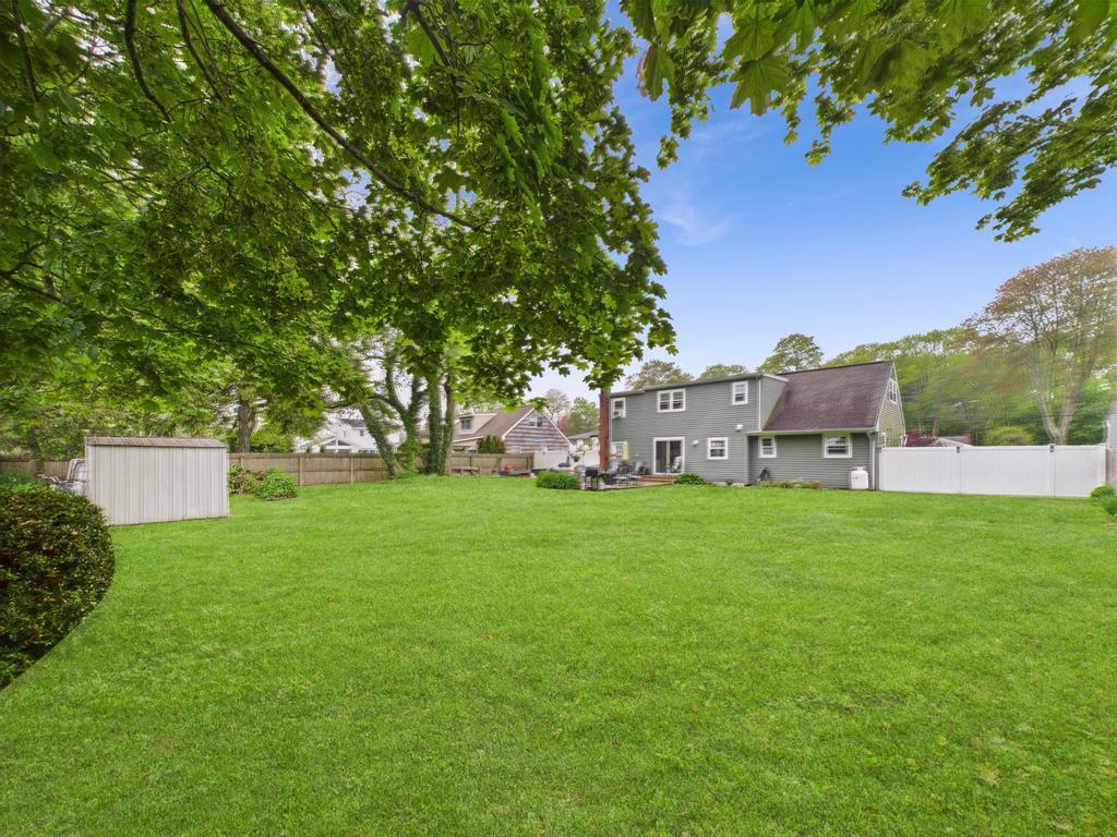 127 Connetquot Road