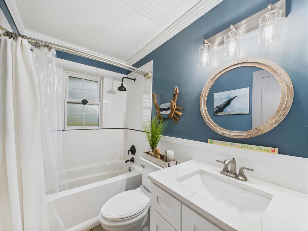 127 Connetquot Road