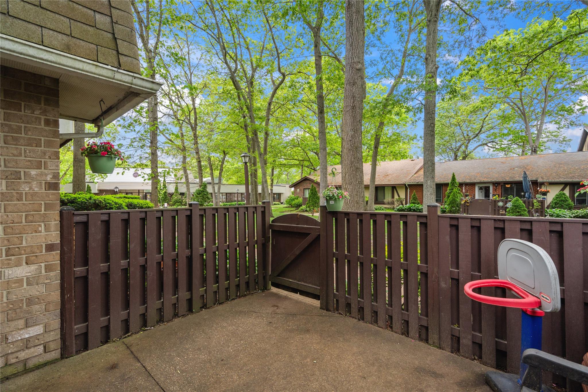65 Sagamore Hills Drive
