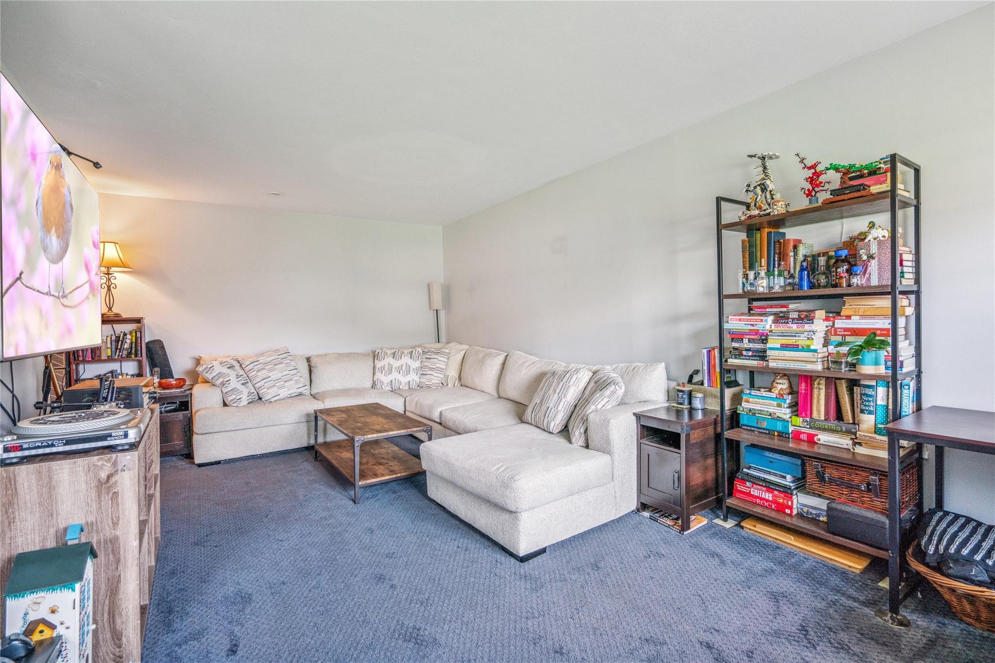 460 Old Town Road Unit: 5N