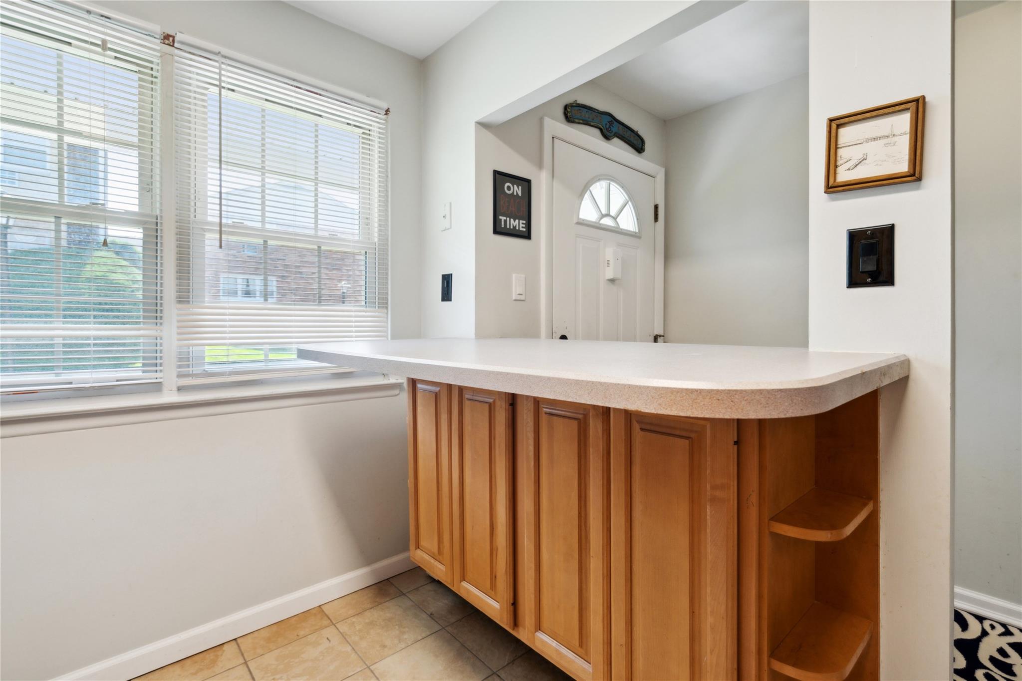 4428 Wilshire Lane Unit: J28