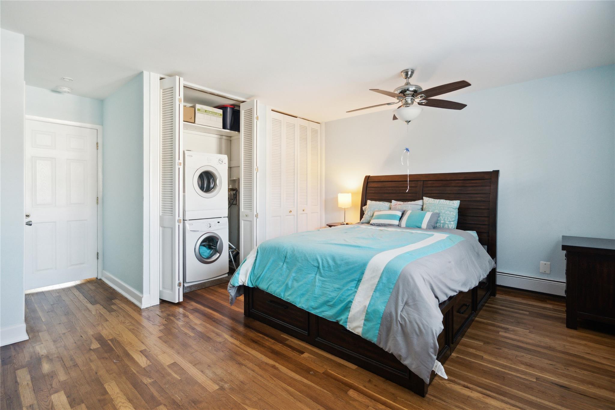 4428 Wilshire Lane Unit: J28