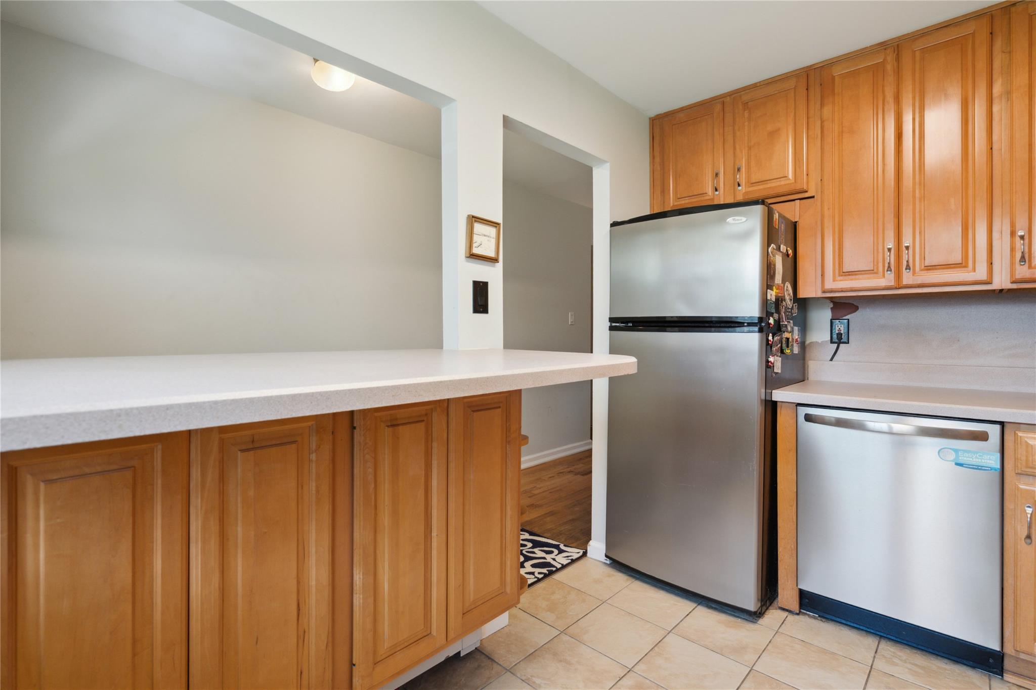 4428 Wilshire Lane Unit: J28