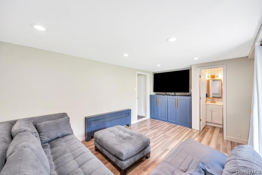 103 Simmons Drive
