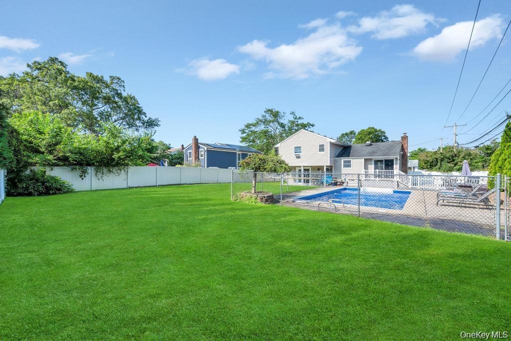 103 Simmons Drive