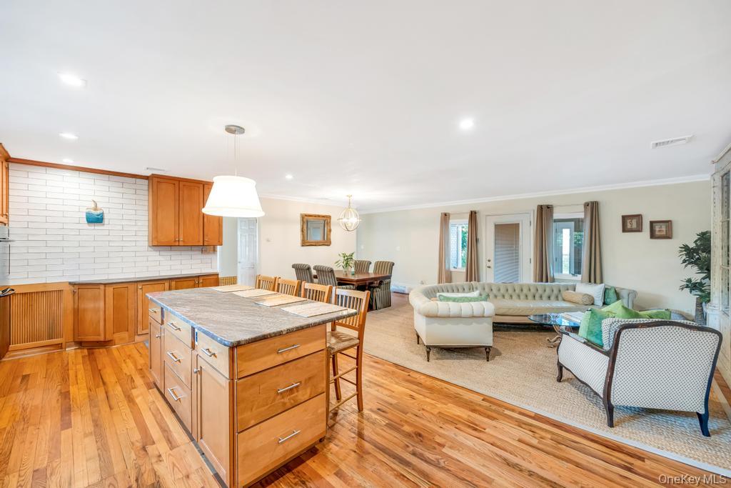 386 Mill Road