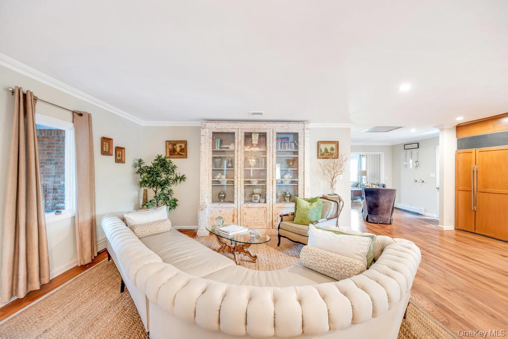 386 Mill Road
