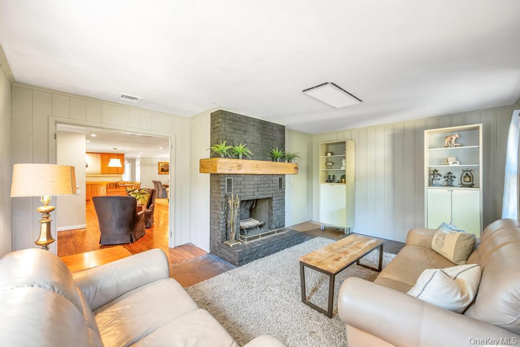 386 Mill Road