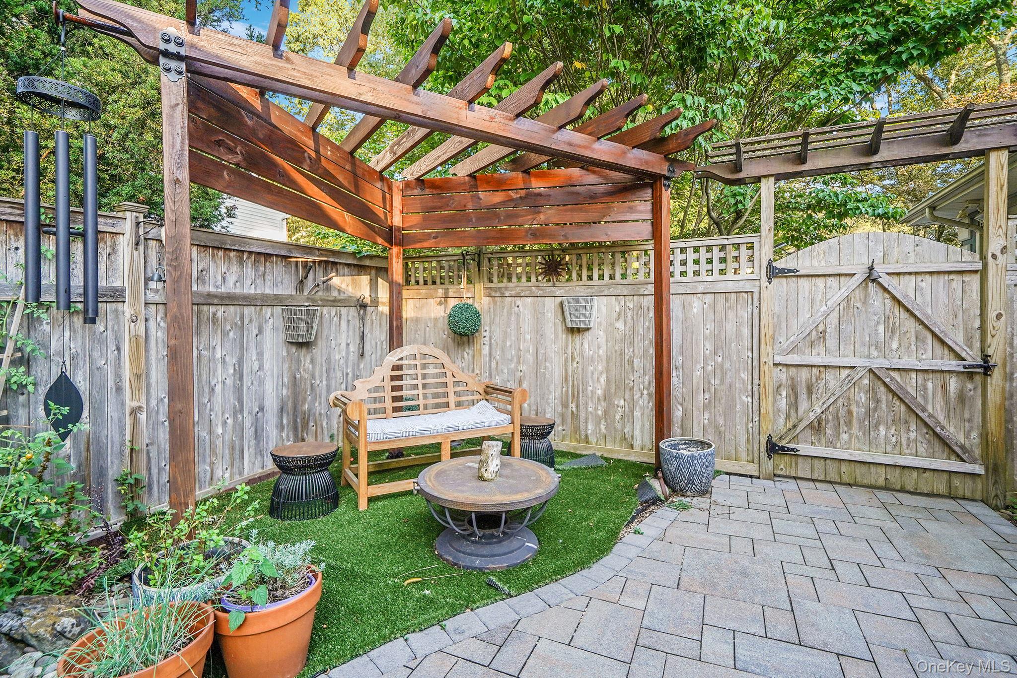 84 McCulloch Drive
