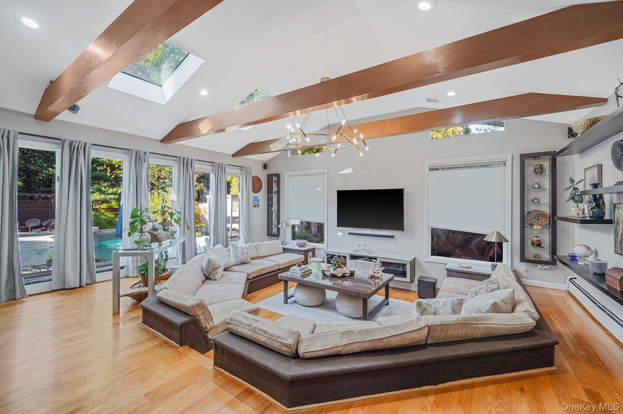 84 McCulloch Drive