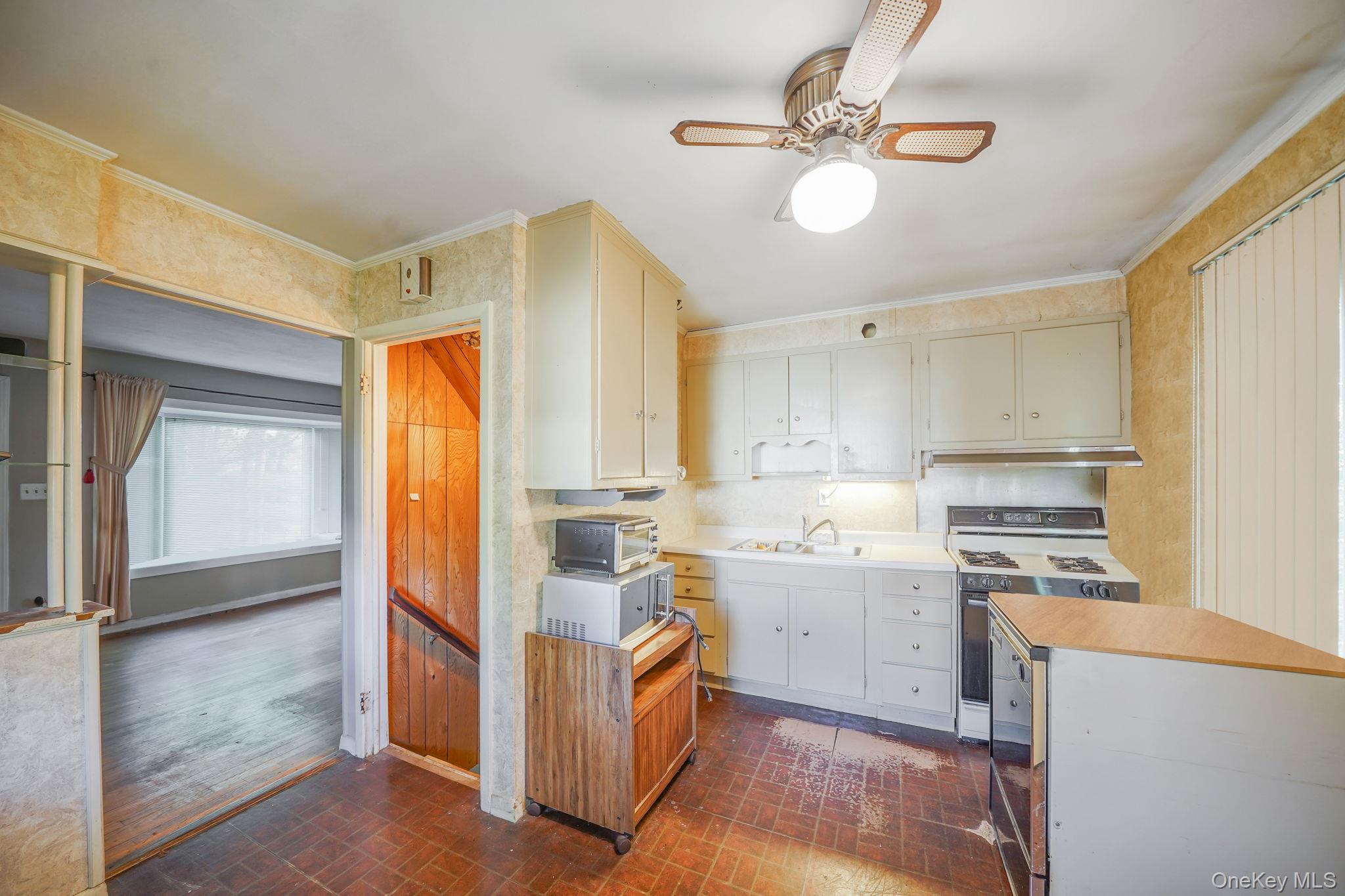 25 Hazard Avenue