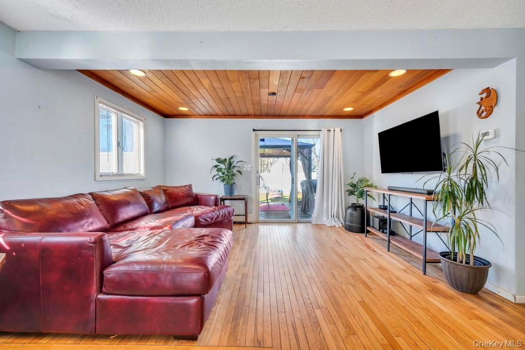 80 Parkway Boulevard