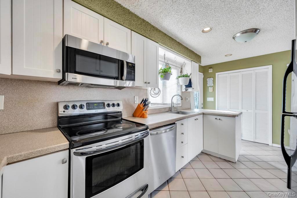 80 Parkway Boulevard